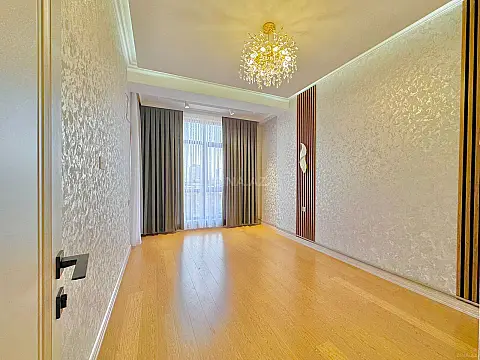 Satılır 3 otaqlı mənzil 77 m²