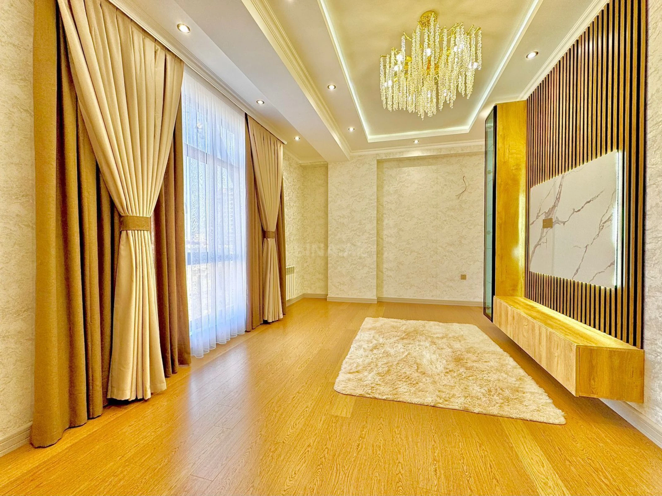 Satılır 3 otaqlı mənzil 77 m²