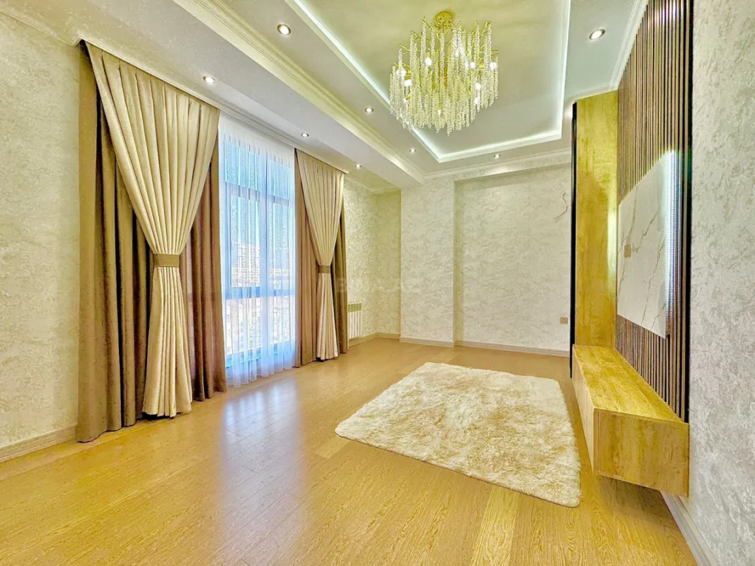 Satılır 3 otaqlı mənzil 77 m²