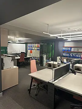 Satılır 4 otaqlı ofis 268 m²