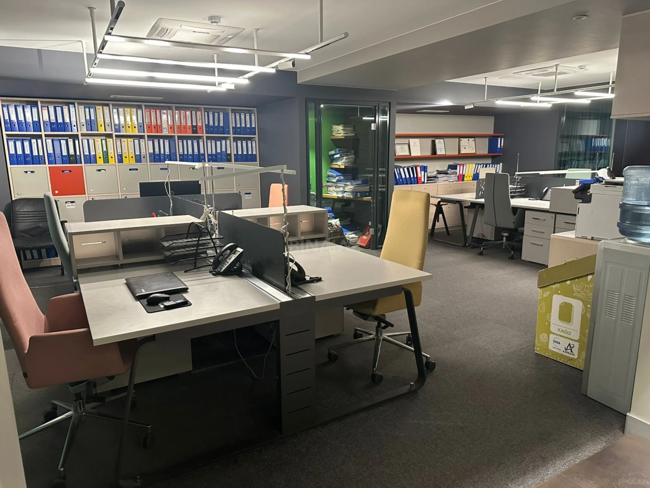 Satılır 4 otaqlı ofis 268 m²