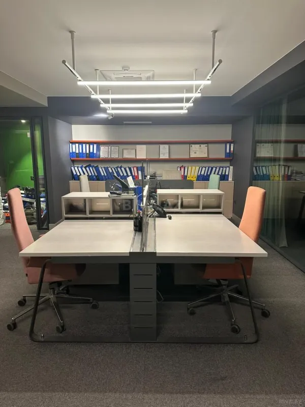 Satılır 4 otaqlı ofis 268 m²