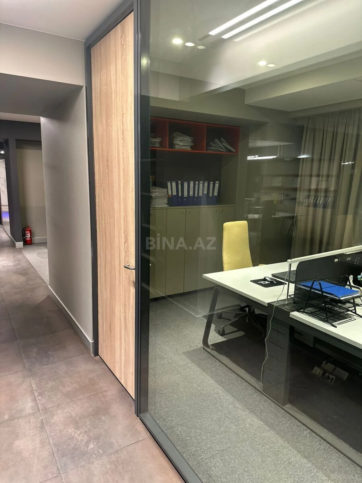 Satılır 4 otaqlı ofis 268 m²