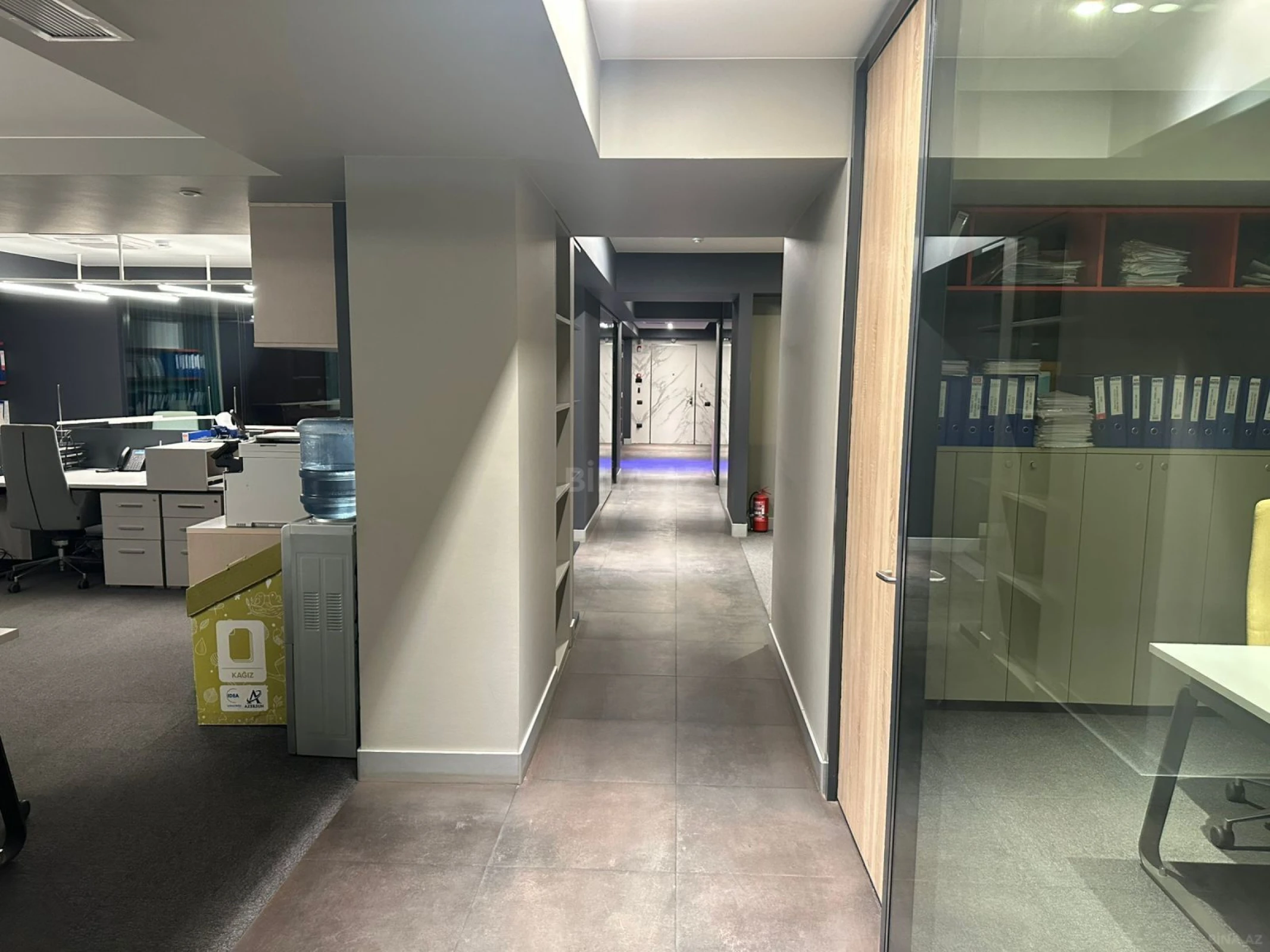 Satılır 4 otaqlı ofis 268 m²