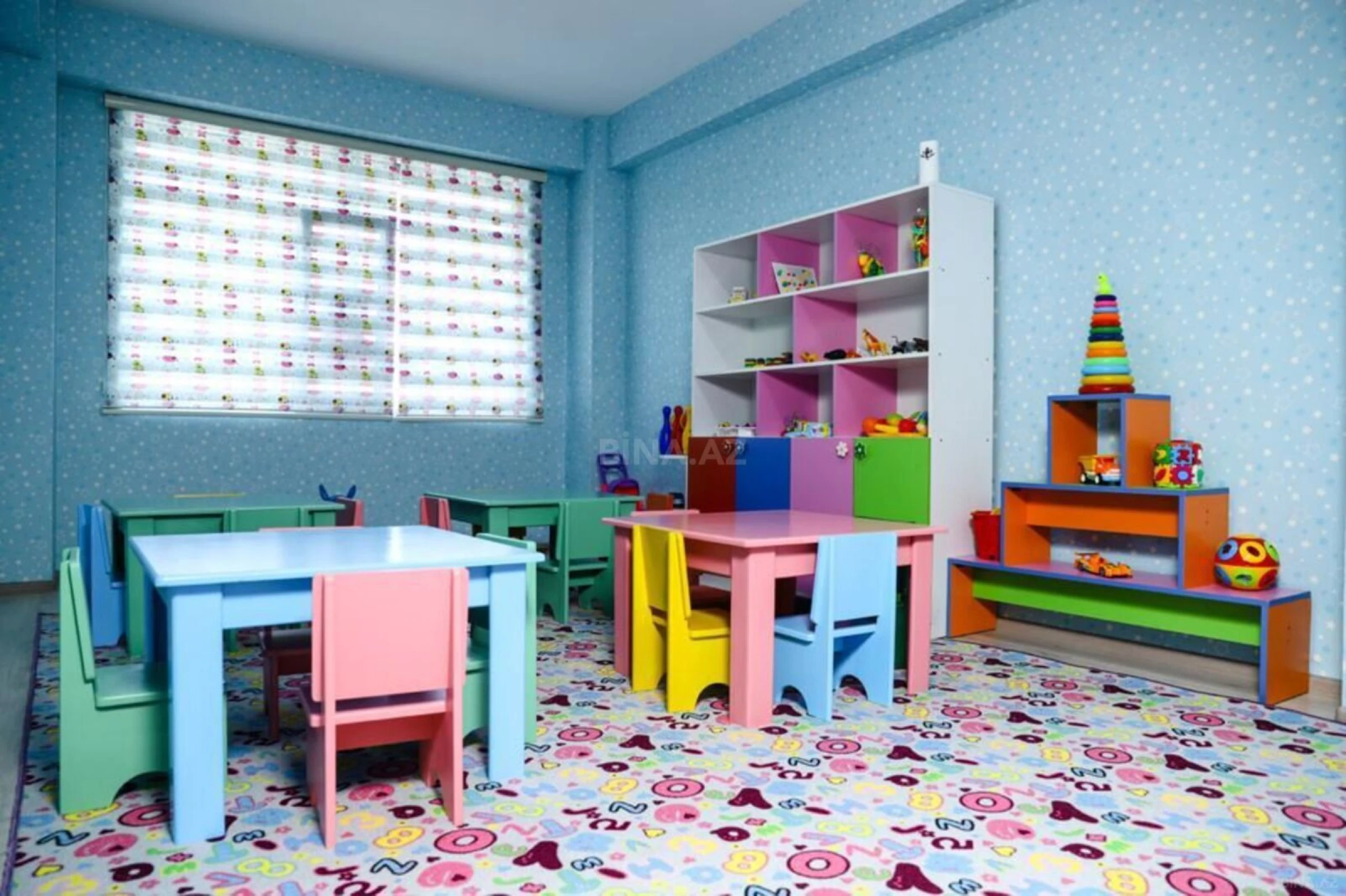 Satılır obyekt 425 m²