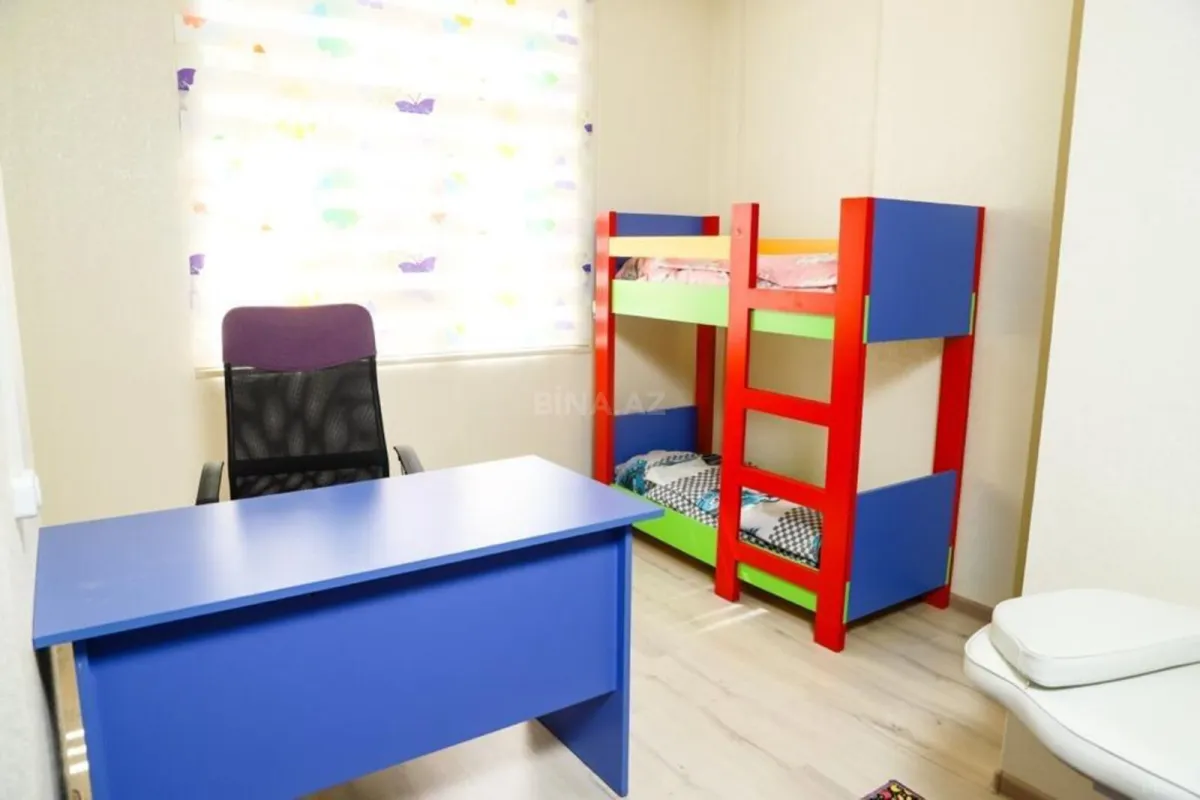 Satılır obyekt 425 m²