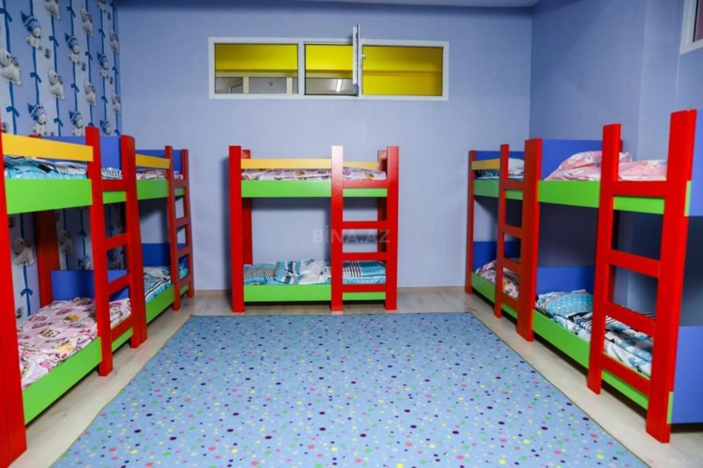 Satılır obyekt 425 m²