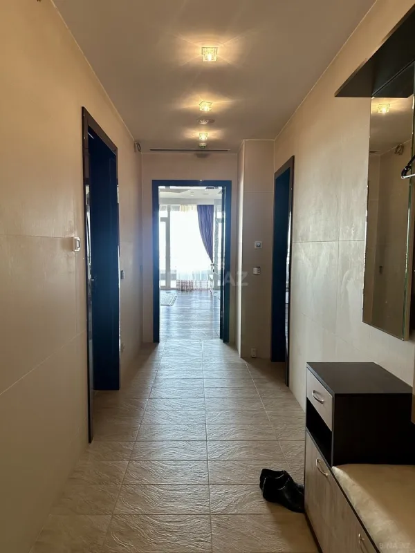 Satılır 3 otaqlı mənzil 143 m²