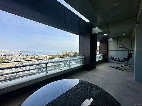 Satılır 3 otaqlı mənzil 143 m²