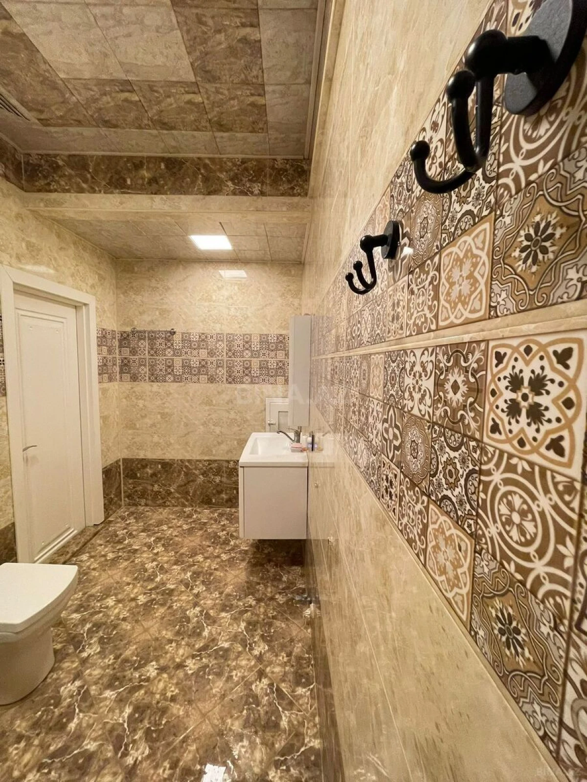 Satılır 2 otaqlı mənzil 64 m²