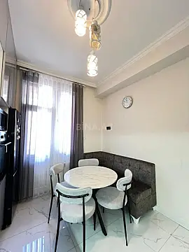 Satılır 2 otaqlı mənzil 68 m²