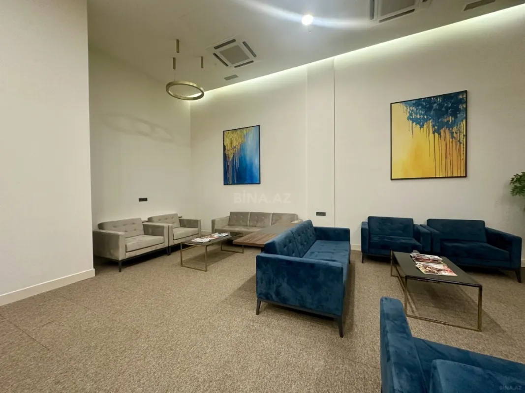 Satılır 4 otaqlı mənzil 359 m²