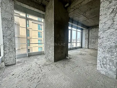 Satılır 4 otaqlı mənzil 359 m²