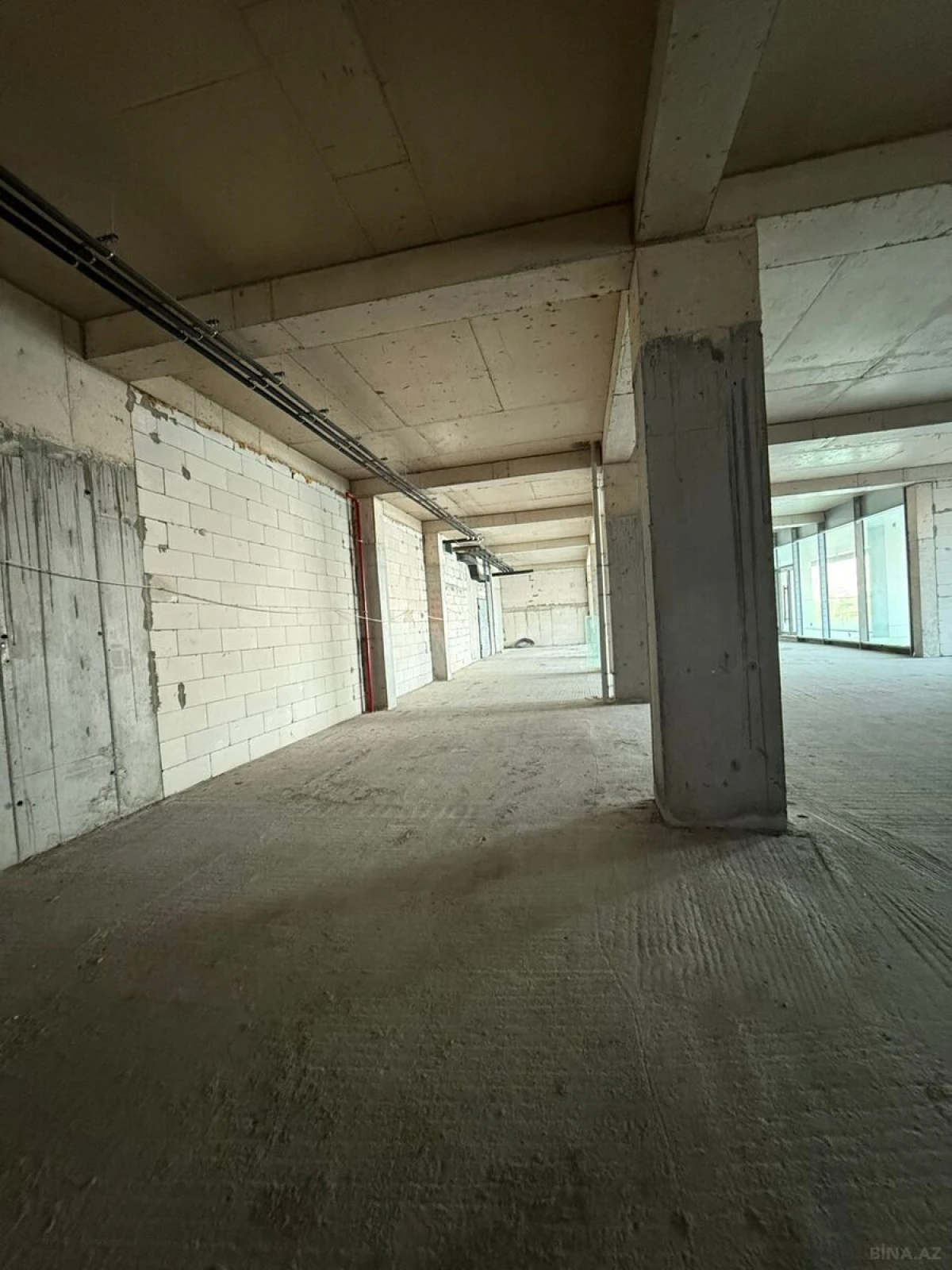 Satılır 4 otaqlı mənzil 238.2 m²