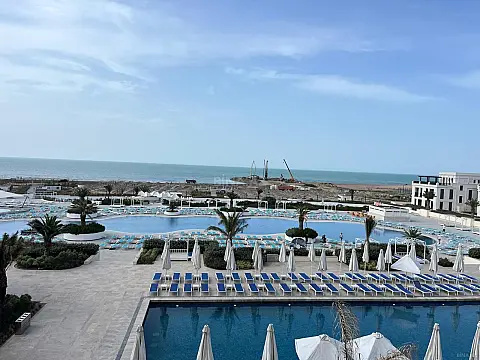 Satılır 2 otaqlı mənzil 117 m²