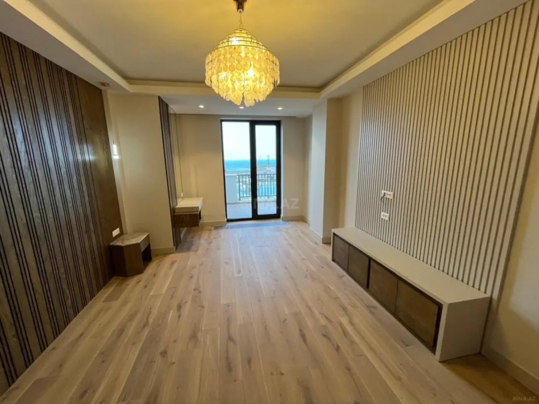 Satılır 2 otaqlı mənzil 117 m²