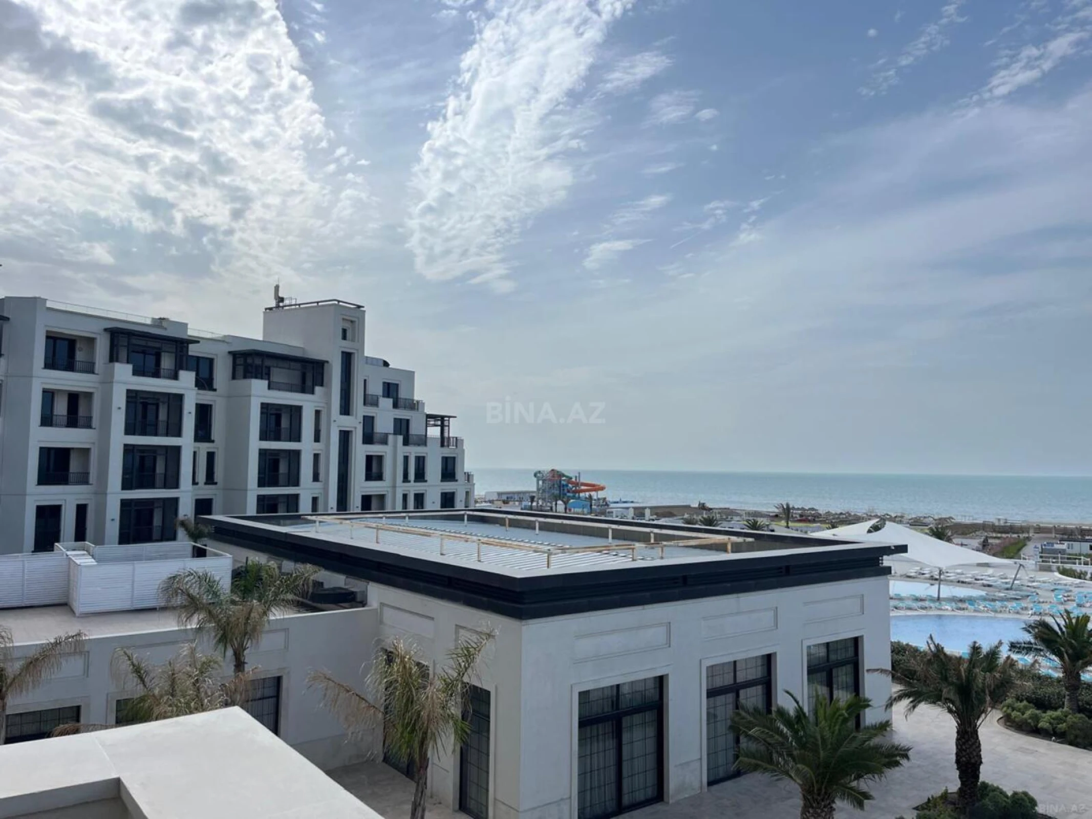 Satılır 2 otaqlı mənzil 117 m²