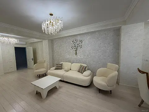 Kirayə verilir 4 otaqlı mənzil 170 m²