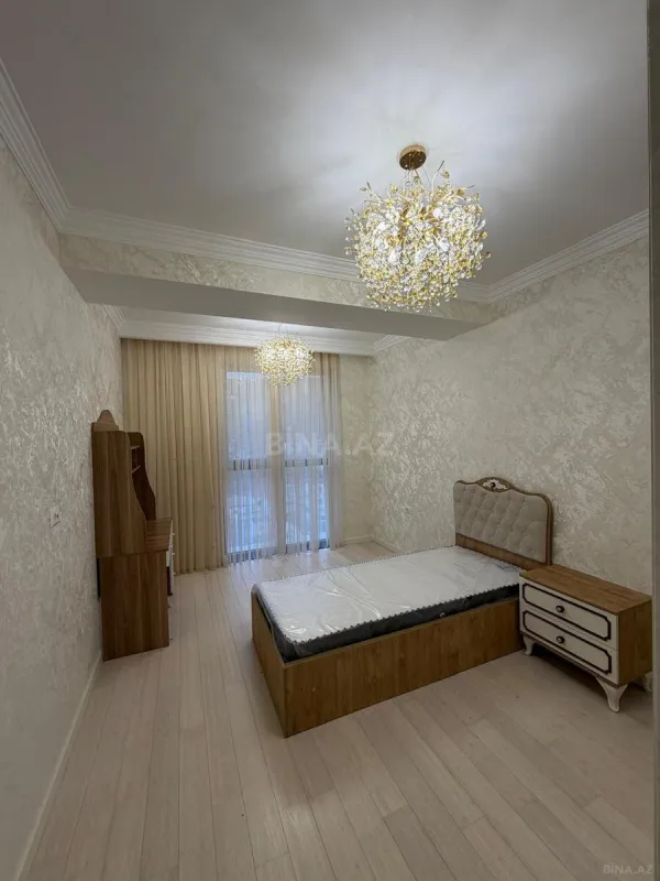 Kirayə verilir 4 otaqlı mənzil 170 m²