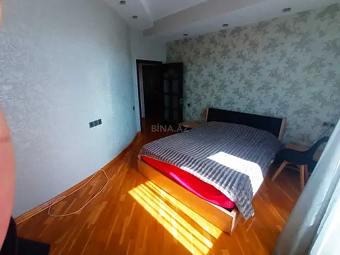 Satılır 3 otaqlı mənzil 95 m²