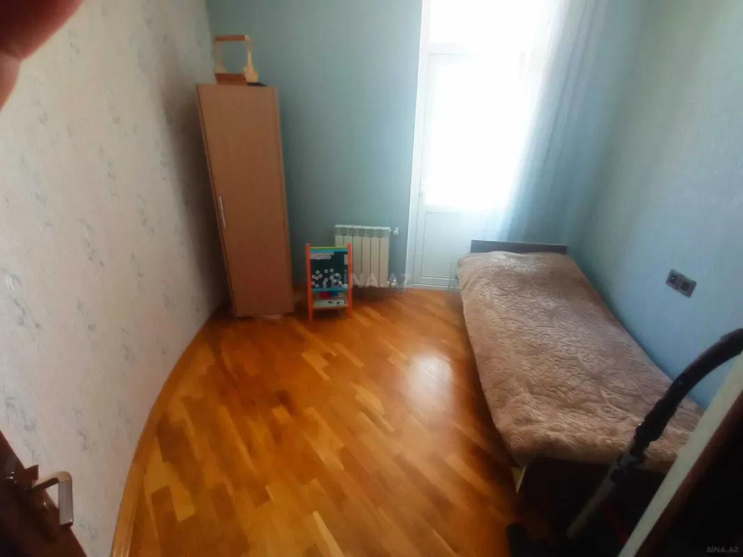 Satılır 3 otaqlı mənzil 95 m²