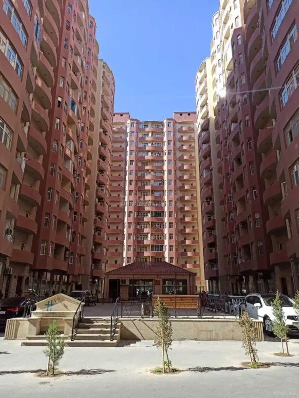 Satılır 3 otaqlı mənzil 95 m²
