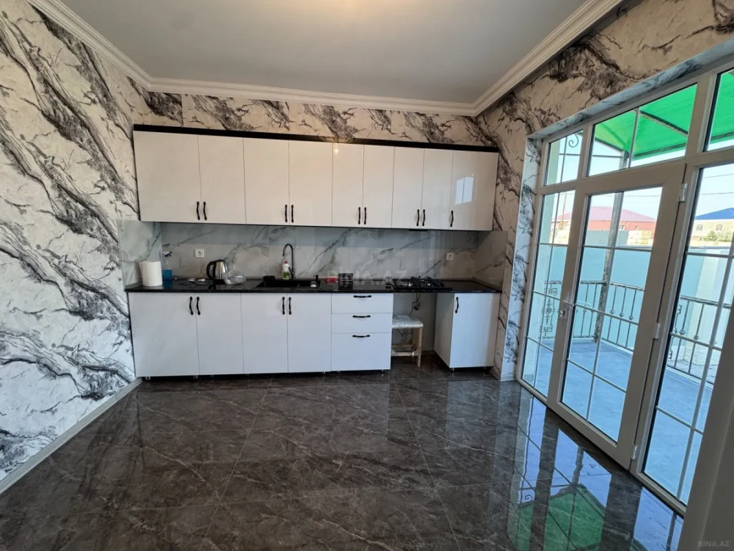 Satılır 3 otaqlı həyət evi 100 m²