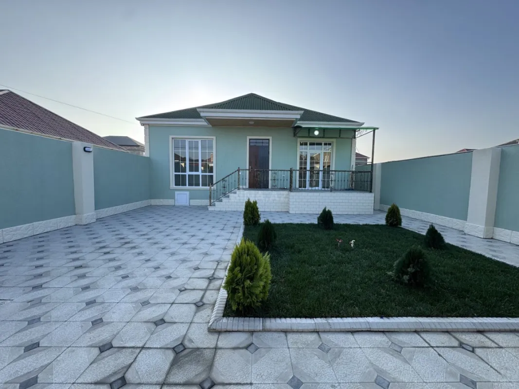 Satılır 3 otaqlı həyət evi 100 m²