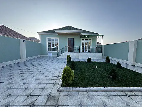 Satılır 3 otaqlı həyət evi 100 m²