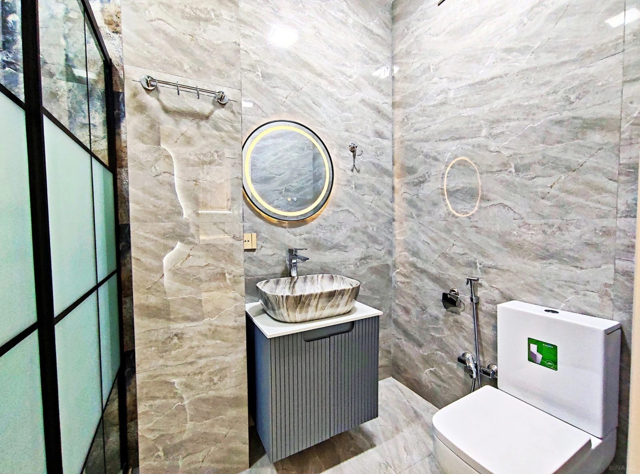 Satılır 3 otaqlı mənzil 76.1 m²