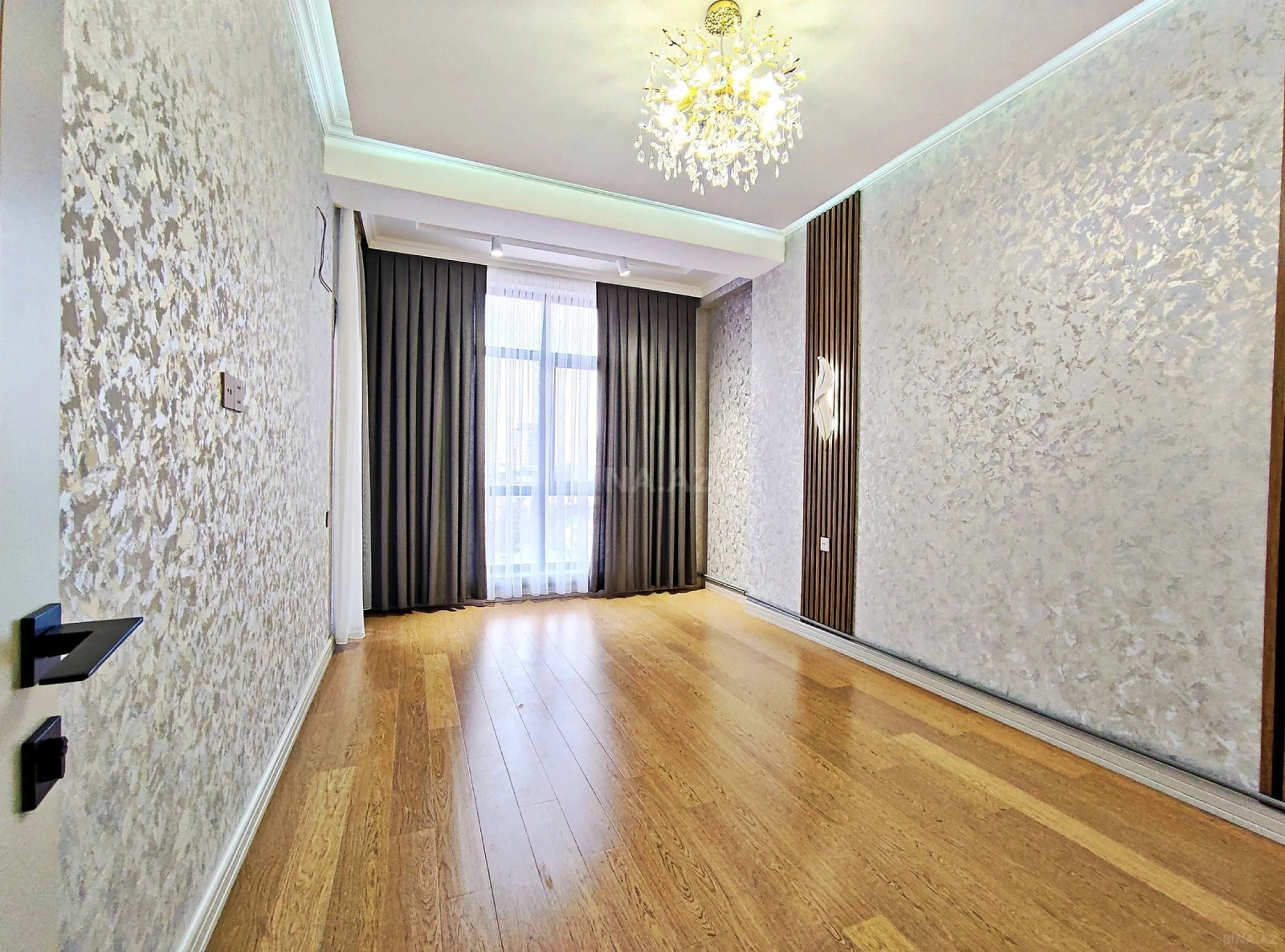 Satılır 3 otaqlı mənzil 76.1 m²