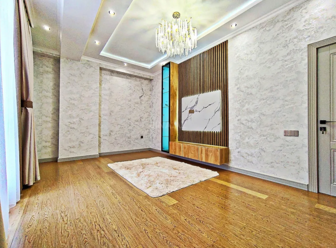 Satılır 3 otaqlı mənzil 76.1 m²