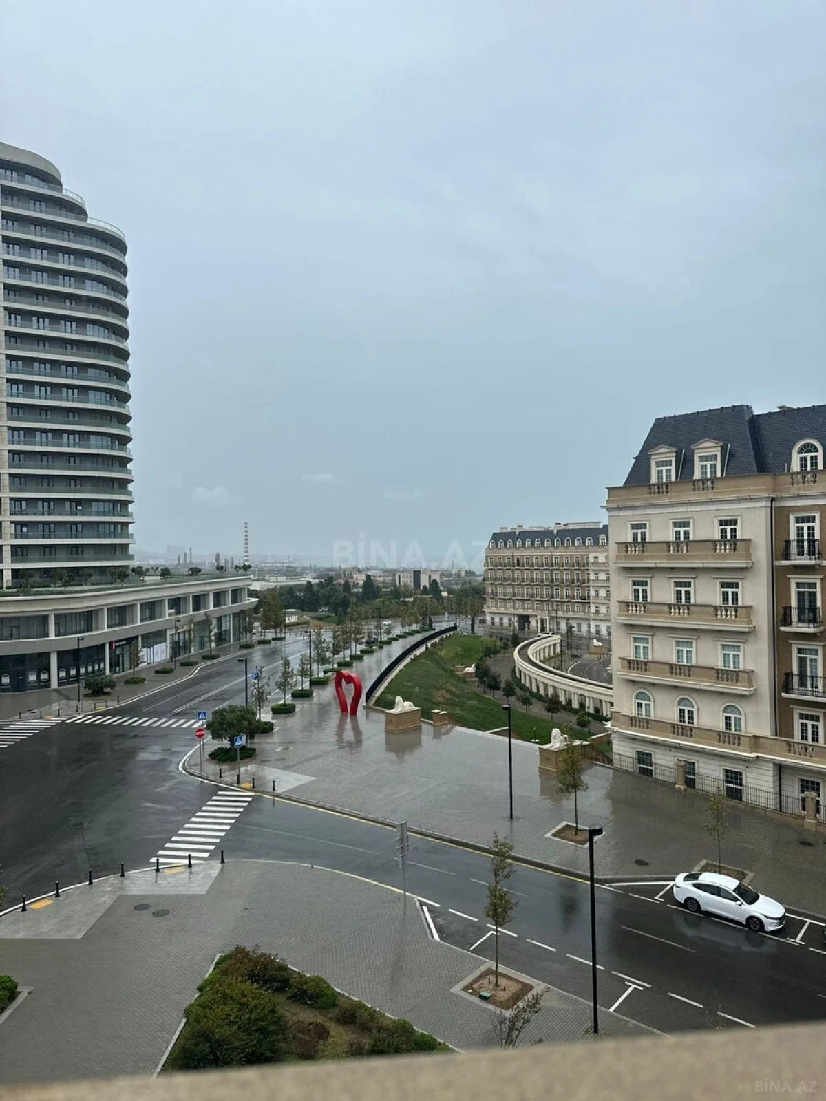 Kirayə verilir 3 otaqlı mənzil 101 m²