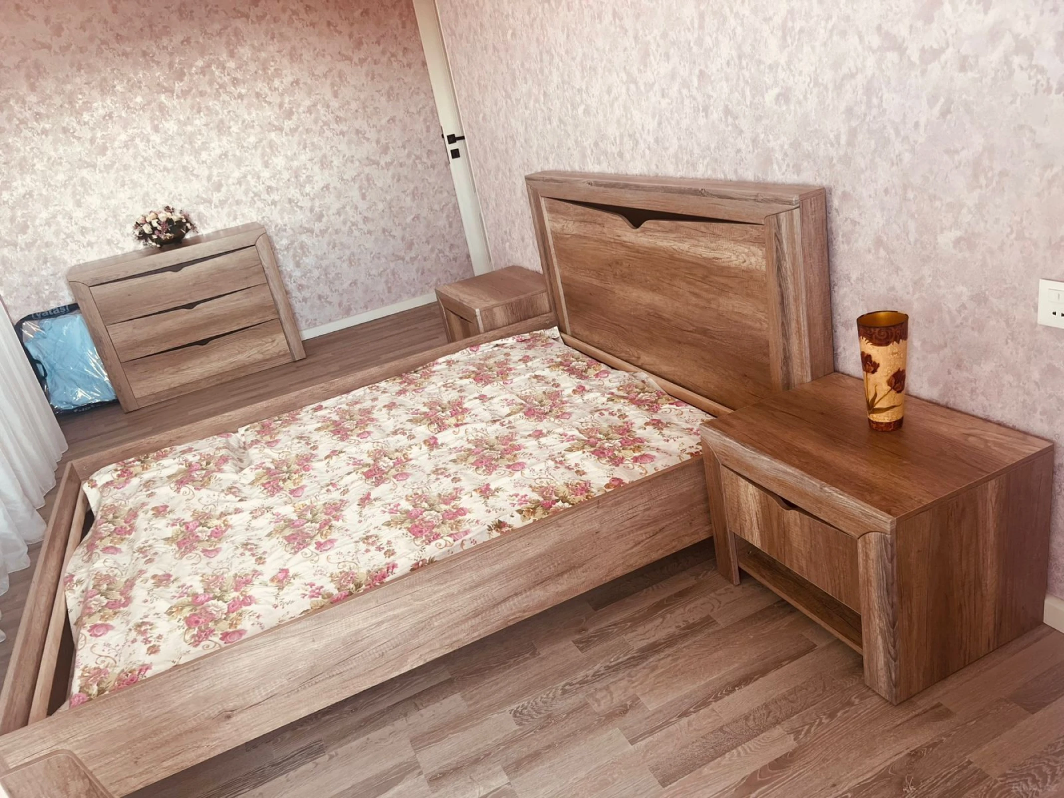 Satılır 3 otaqlı mənzil 120 m²