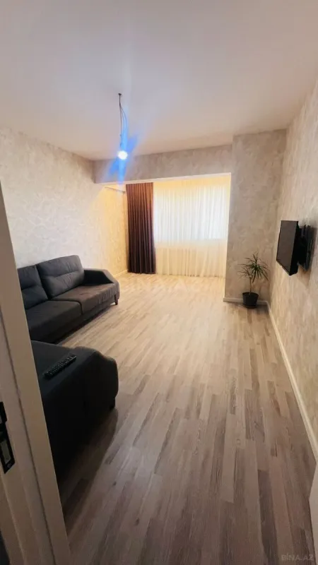 Satılır 3 otaqlı mənzil 120 m²