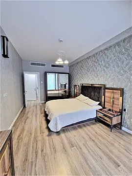 Kirayə verilir 4 otaqlı mənzil 170 m²