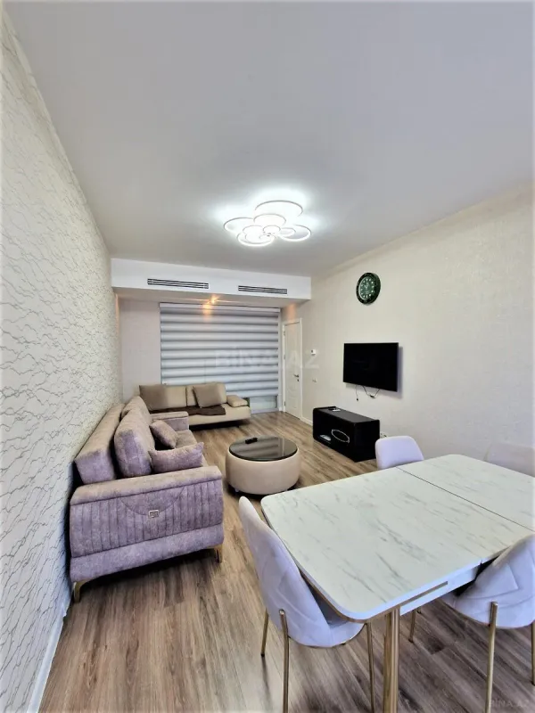 Kirayə verilir 4 otaqlı mənzil 170 m²