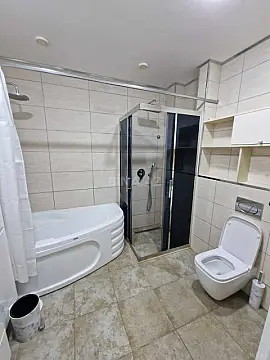 Kirayə verilir 4 otaqlı mənzil 170 m²