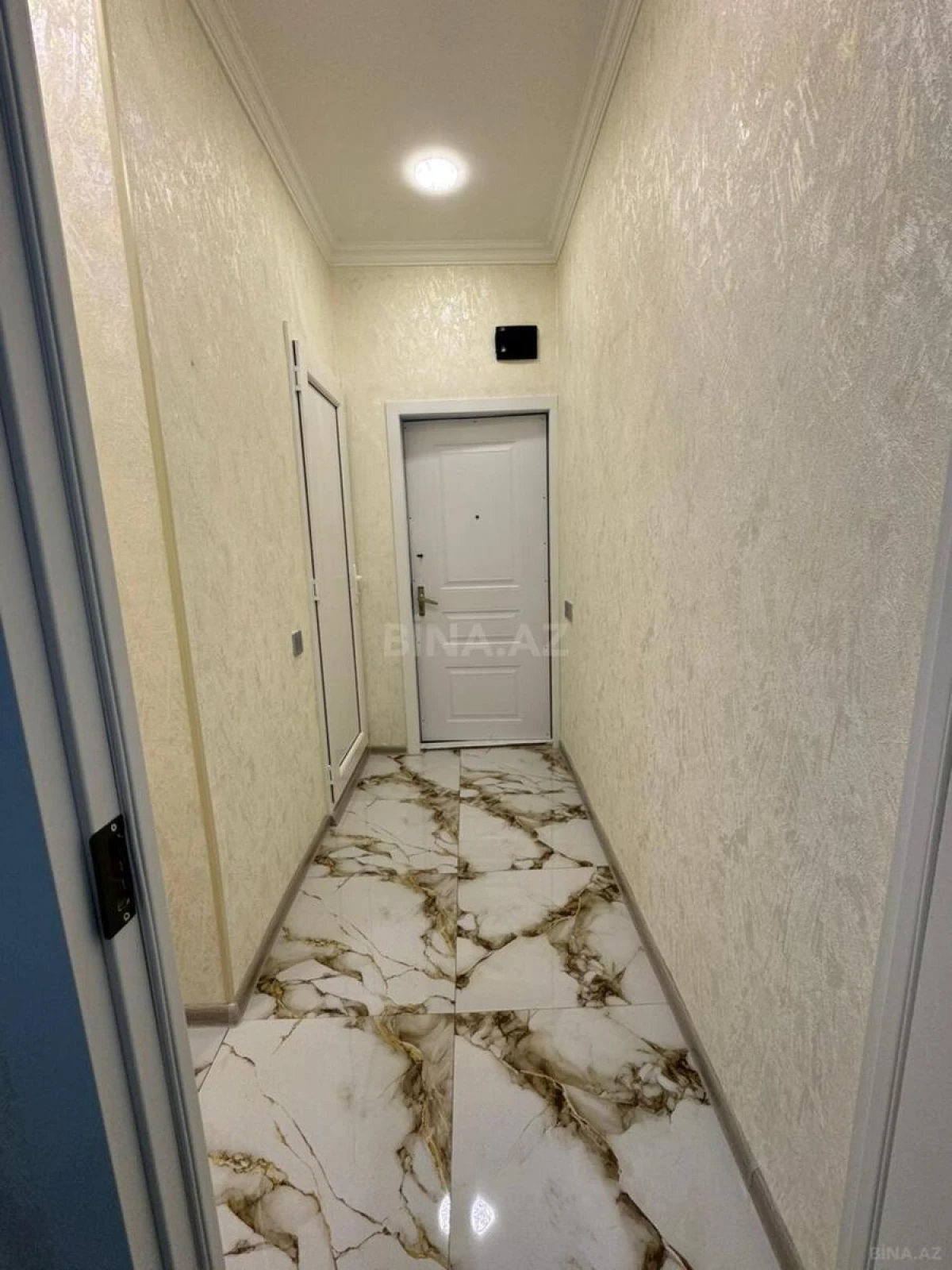 Satılır 3 otaqlı mənzil 67 m²