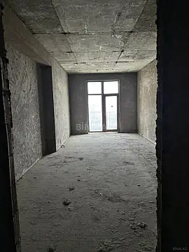 Satılır 4 otaqlı mənzil 228 m²