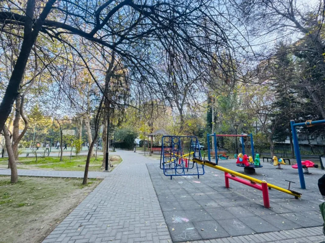 Satılır 2 otaqlı mənzil 70 m²