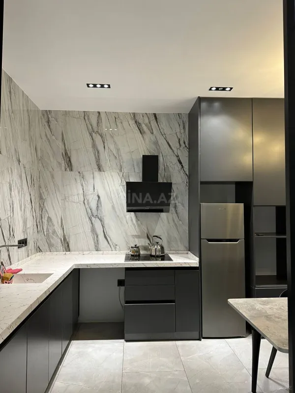 Kirayə verilir 4 otaqlı həyət evi 360 m²