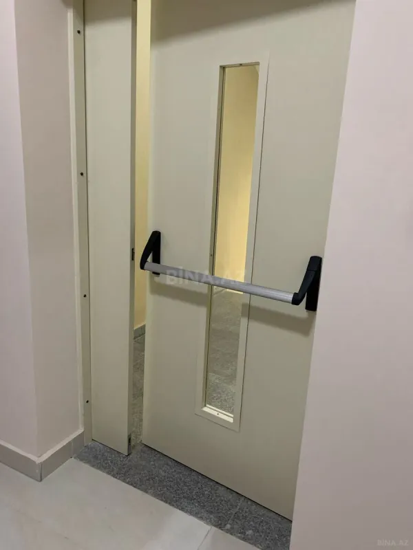 Satılır 3 otaqlı mənzil 139.8 m²