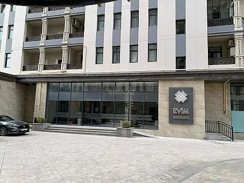 Satılır 3 otaqlı mənzil 139.8 m²