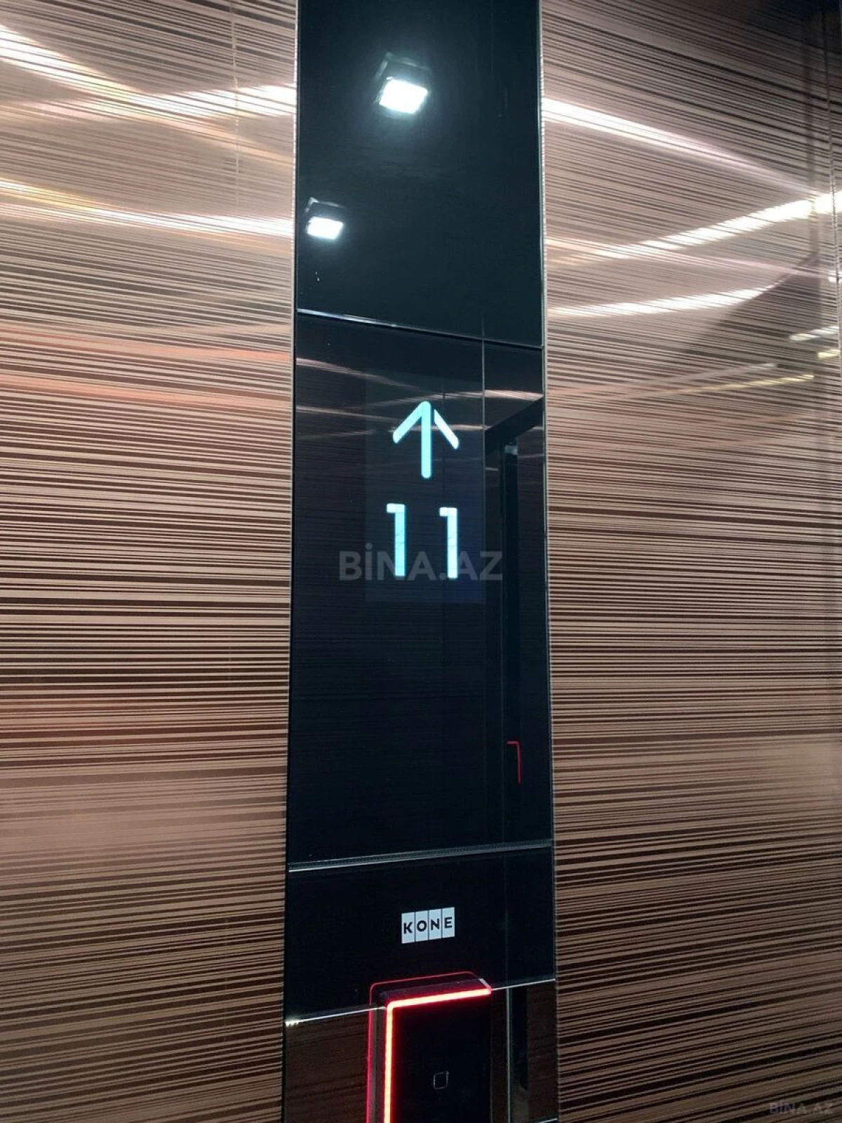 Satılır 3 otaqlı mənzil 139.8 m²