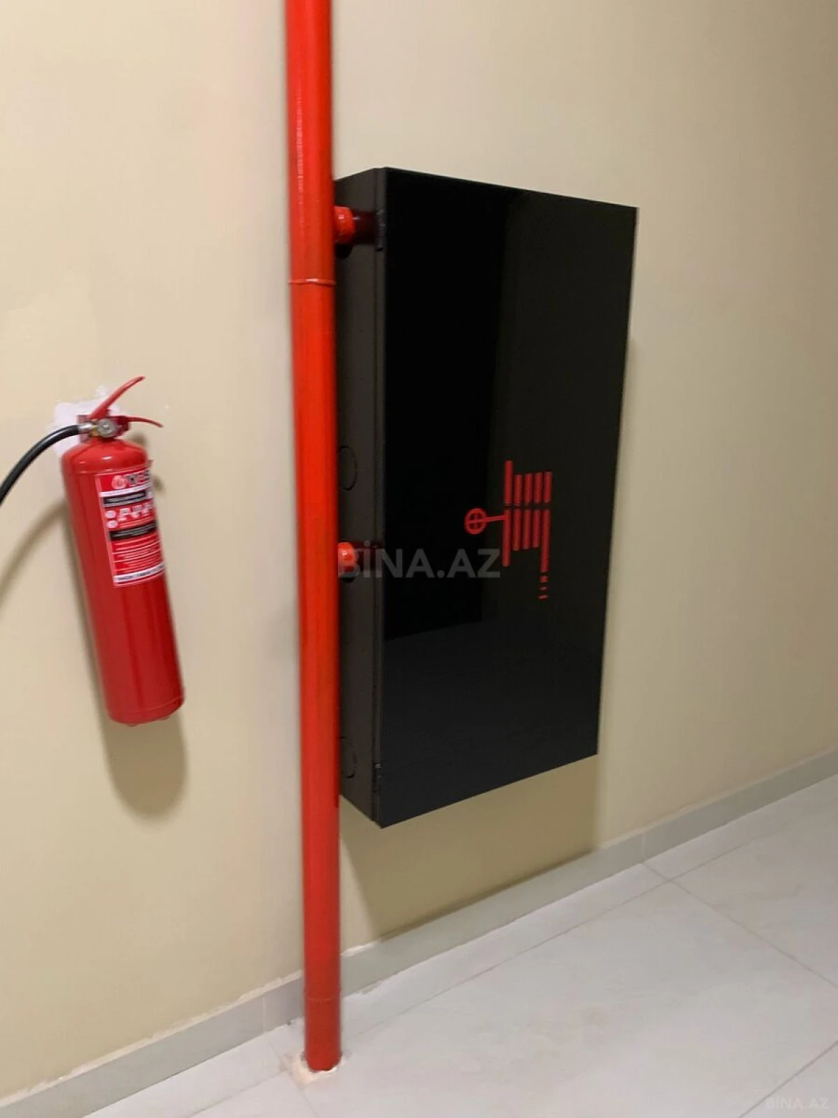 Satılır 3 otaqlı mənzil 139.8 m²