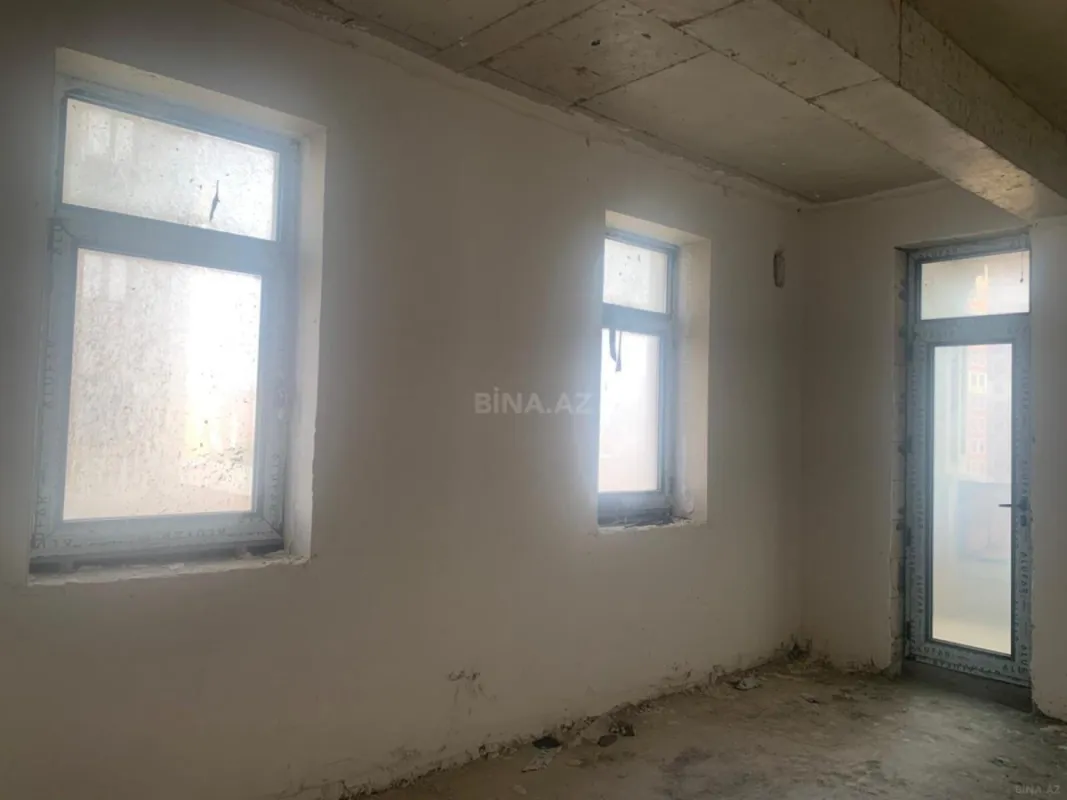 Satılır 3 otaqlı mənzil 139.8 m²