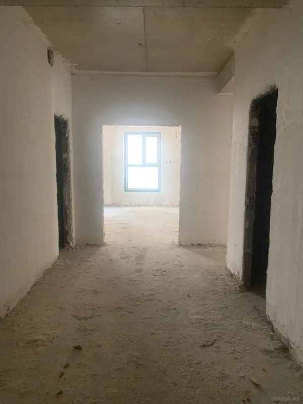 Satılır 3 otaqlı mənzil 139.8 m²