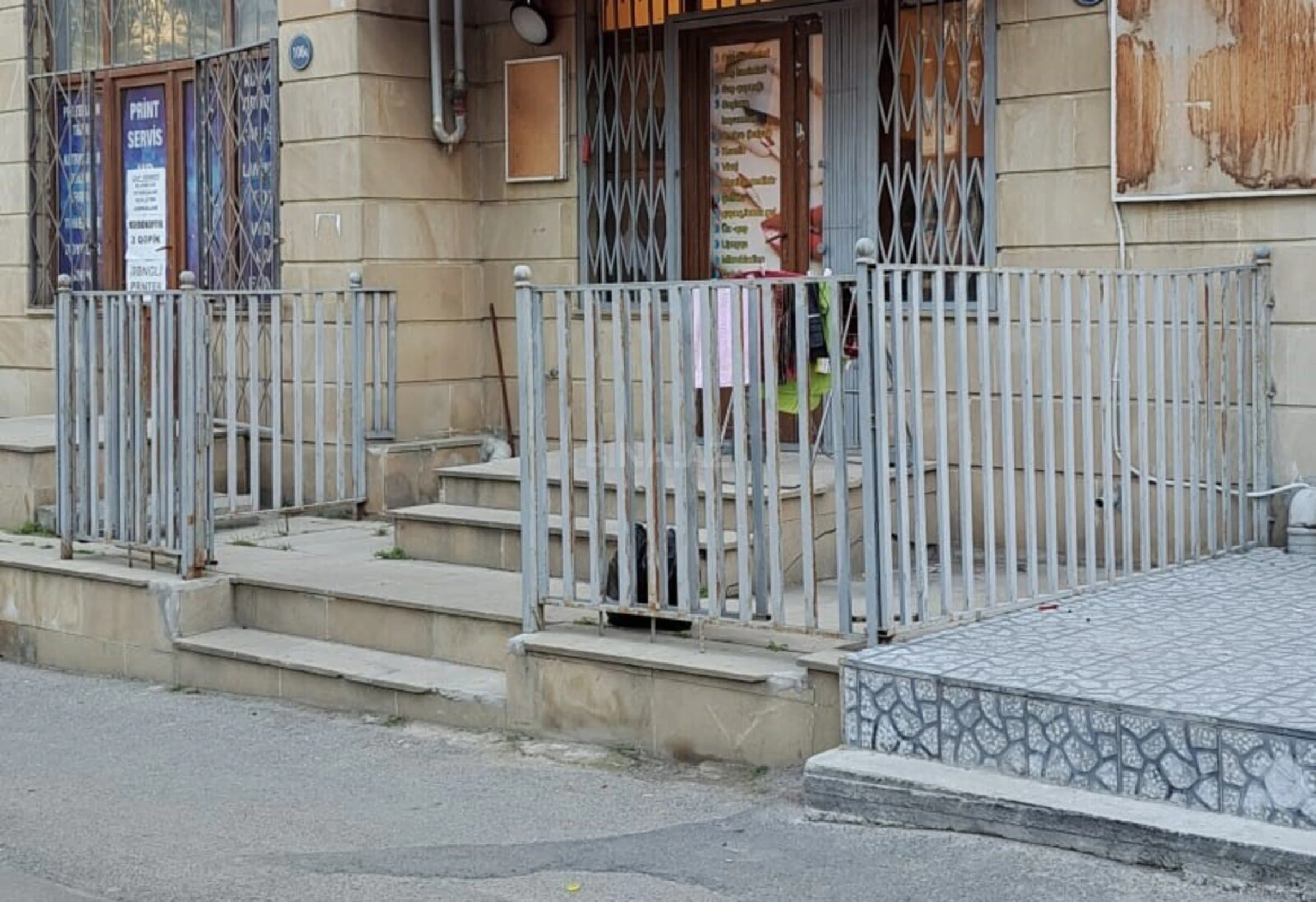 Satılır obyekt 48 m²