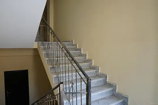 Satılır 3 otaqlı mənzil 71.5 m²